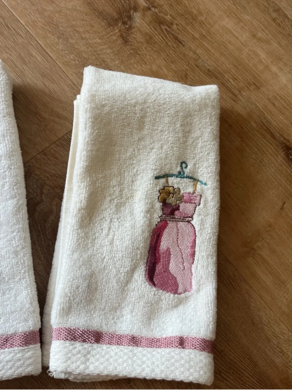 Avanti Hand towel Hawaiian Dress Feminine 3